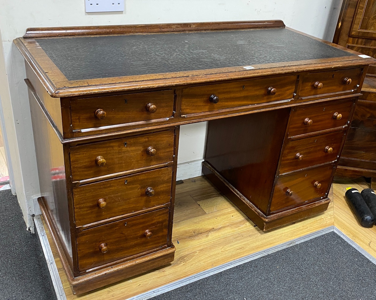 A Victorian mahogany pedestal desk, length 122cm, depth 54cm, height 79cm